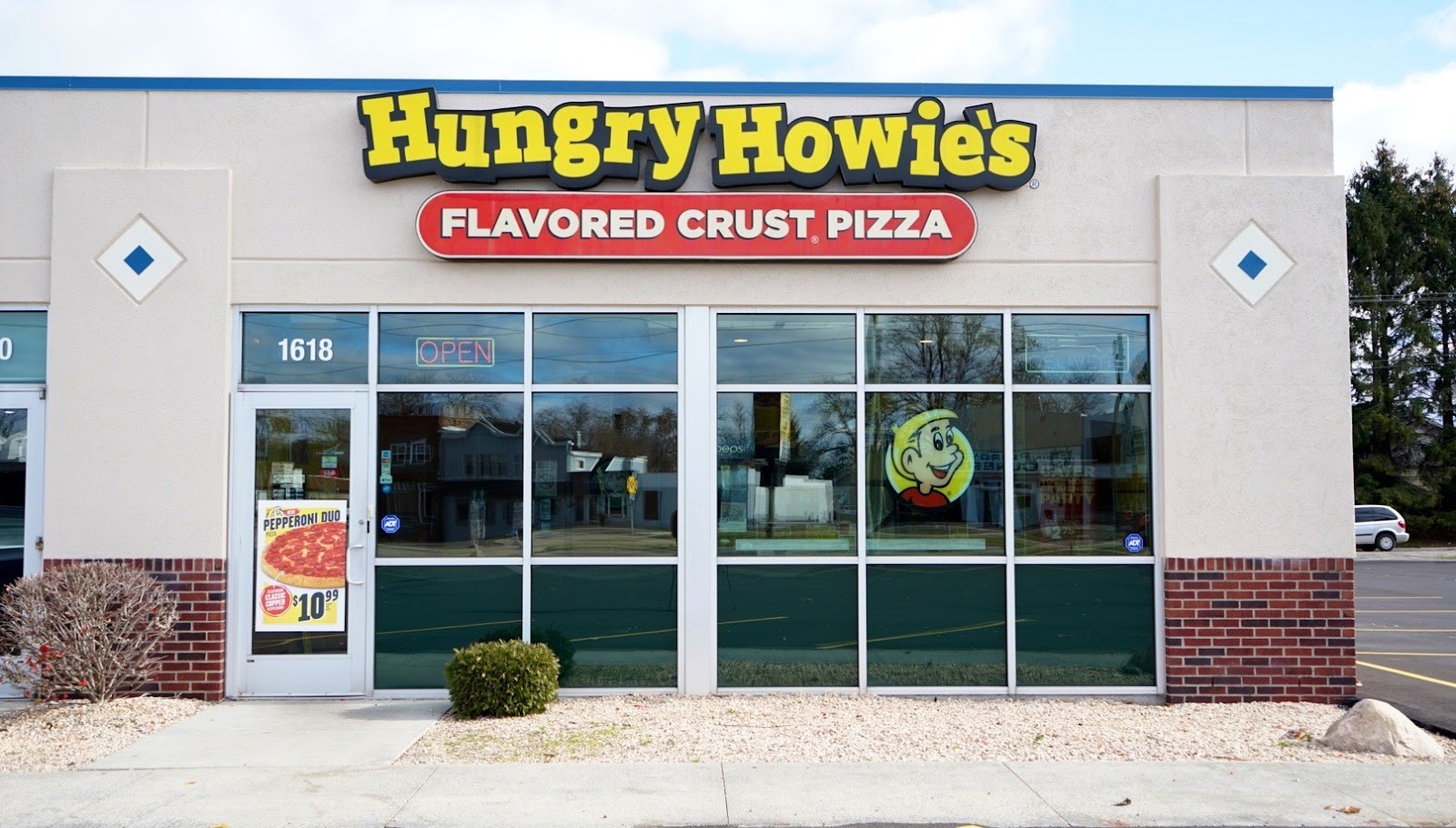 Hungry Howie's Pizza in Canton Township