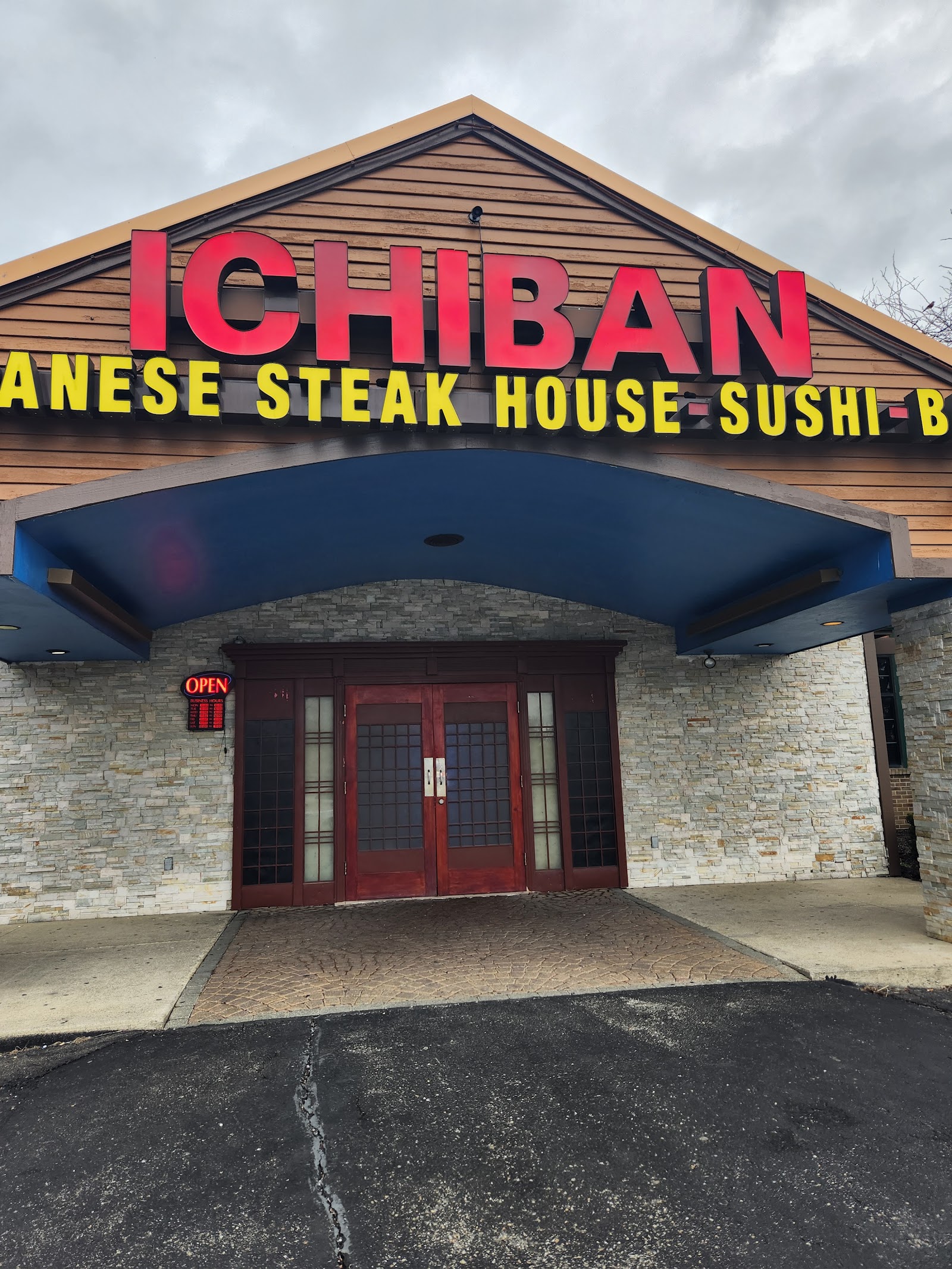 Ichiban Hibachi Steakhouse & Sushi Bar in Canton Township