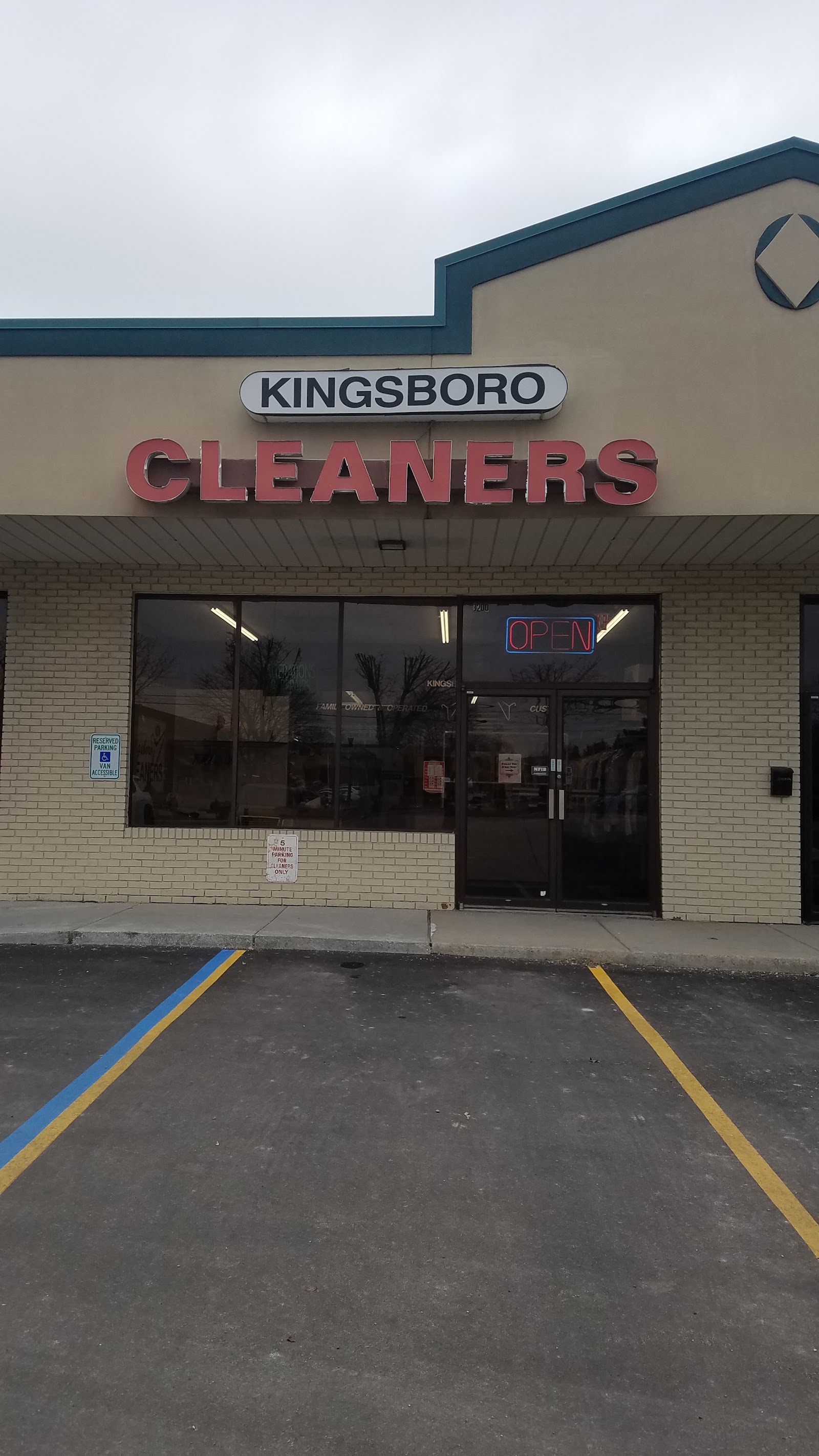 Kingsboro Cleaners Inc — photo
