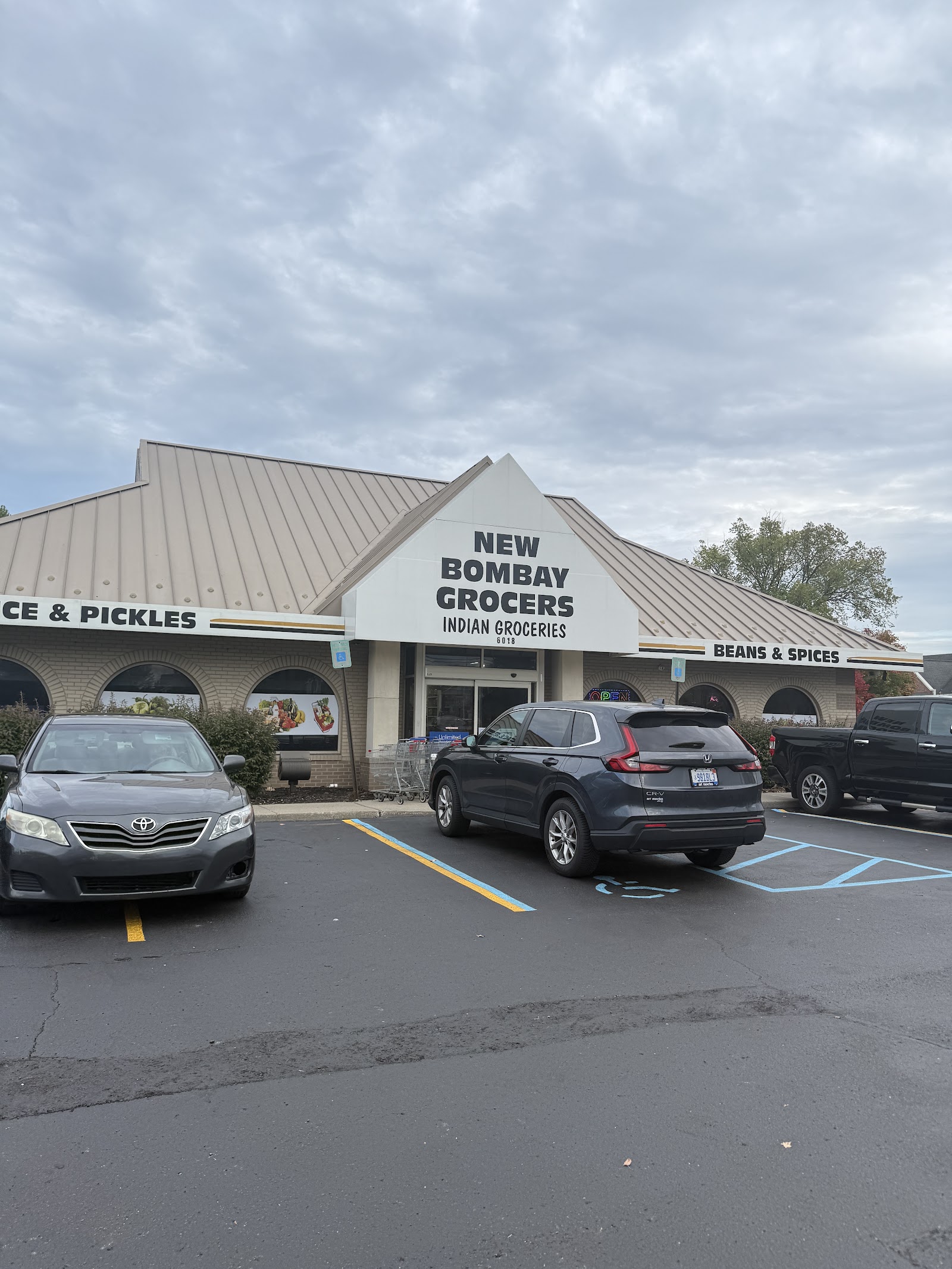New Bombay Grocers in Canton Township