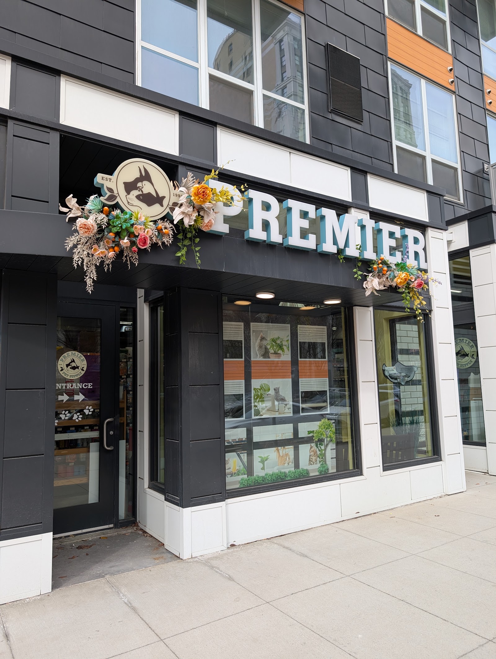 Premier Pet Supply — photo