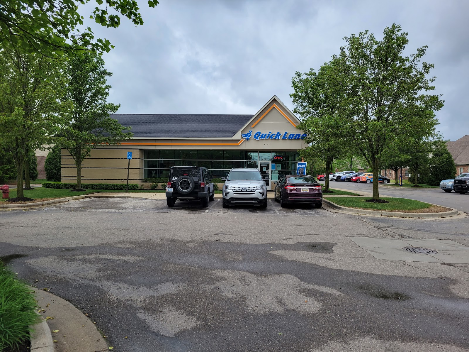 Quick Lane Tire & Auto in Canton Township