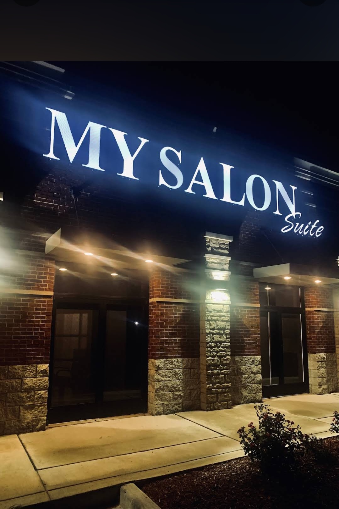 Twentytwo Salon in Canton Township